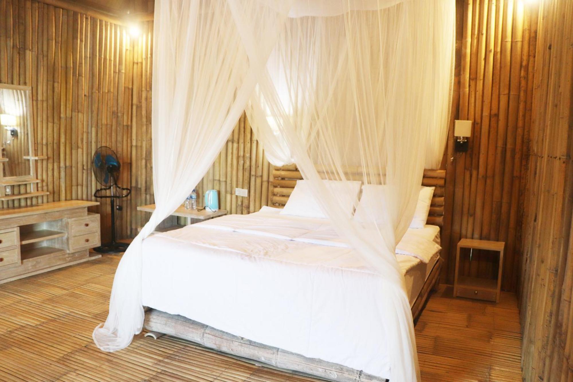 Loca Lobo Lodges Riung, Flores Exterior foto